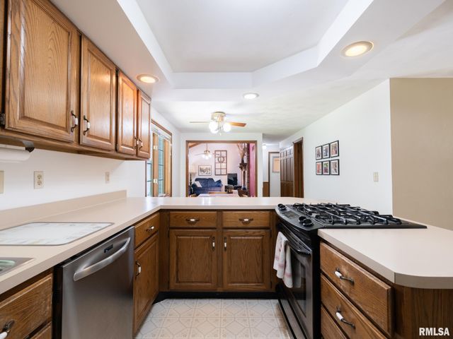 11923 N DEVINWOOD Drive, Dunlap, IL 61525