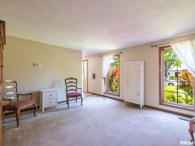 11923 N DEVINWOOD Drive, Dunlap, IL 61525