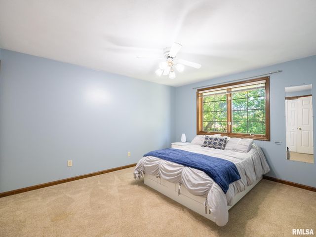 11923 N DEVINWOOD Drive, Dunlap, IL 61525