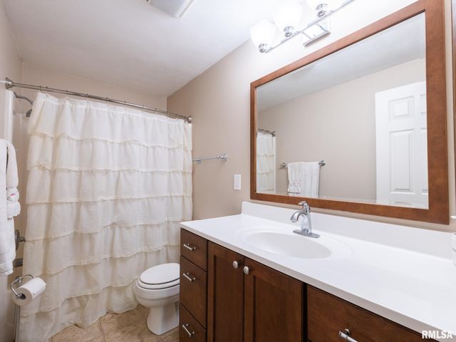 11923 N DEVINWOOD Drive, Dunlap, IL 61525