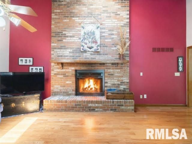 11923 N DEVINWOOD Drive, Dunlap, IL 61525