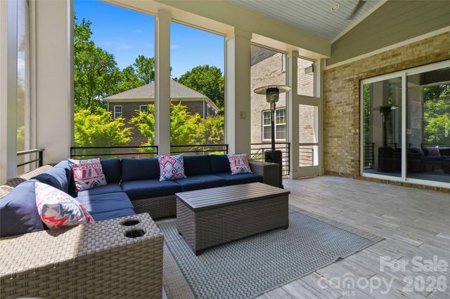 6526 Saint John Lane, Charlotte, NC 28210