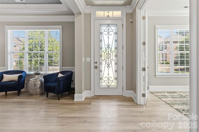 6526 Saint John Lane, Charlotte, NC 28210