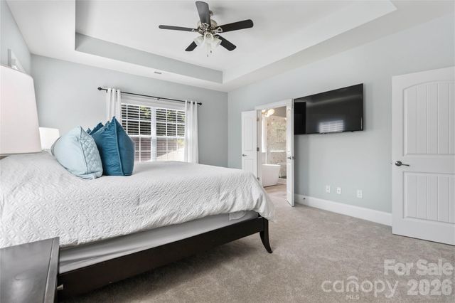 6526 Saint John Lane, Charlotte, NC 28210