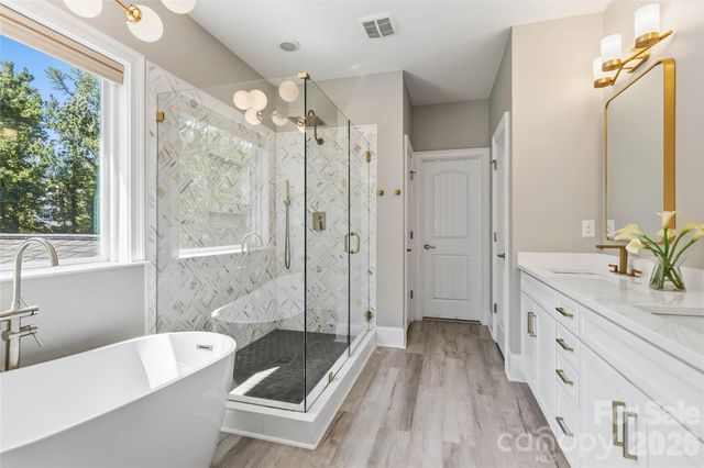 6526 Saint John Lane, Charlotte, NC 28210