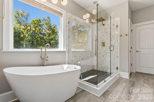 6526 Saint John Lane, Charlotte, NC 28210