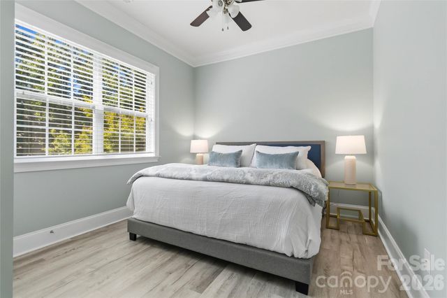 6526 Saint John Lane, Charlotte, NC 28210