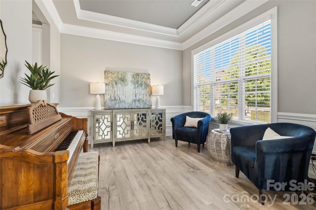 6526 Saint John Lane, Charlotte, NC 28210