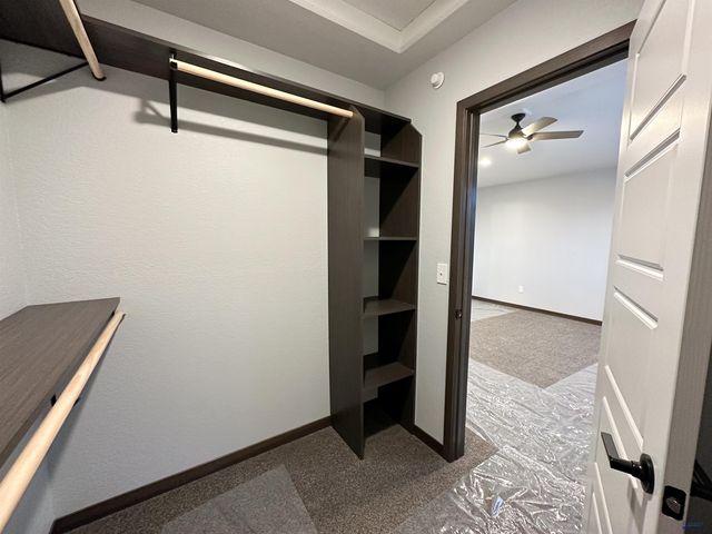 624 BULL RUN DR, Box Elder, SD 57719