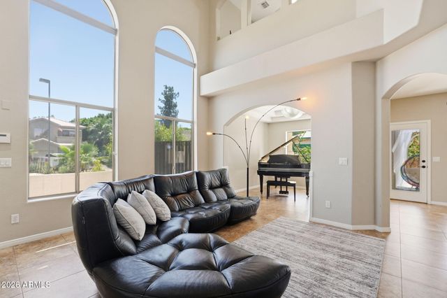 6334 N 6TH Way, Phoenix, AZ 85012