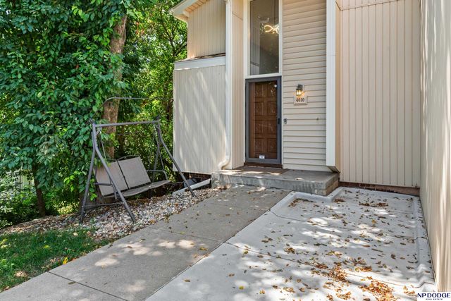 4010 N 104 Plaza, Omaha, NE 68134
