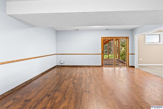 4010 N 104 Plaza, Omaha, NE 68134