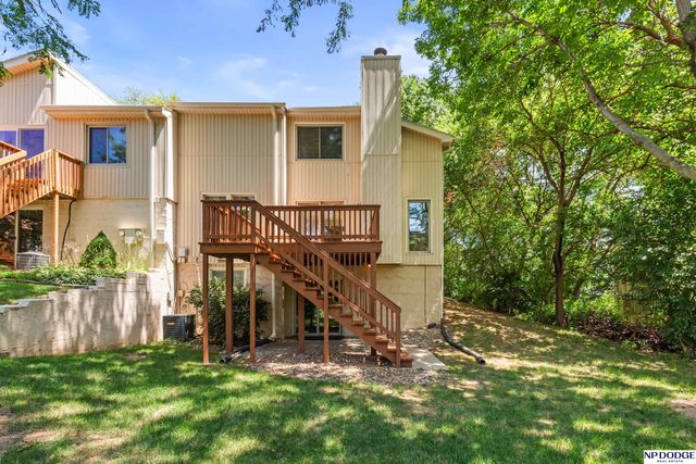 4010 N 104 Plaza, Omaha, NE 68134