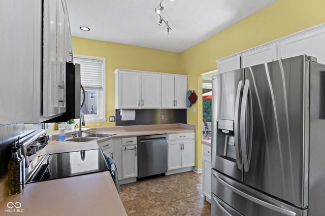 479 Alton Drive, Greenwood, IN 46143