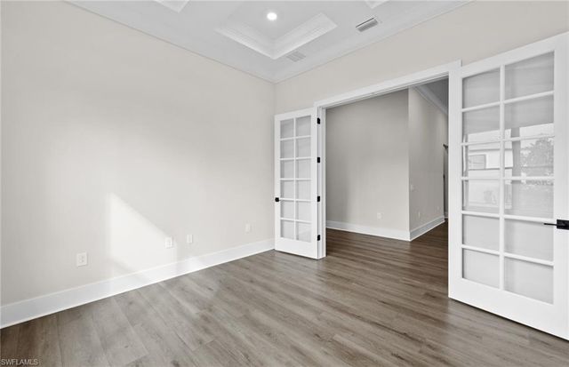 2004 Don Benito WAY, Naples, FL 34120