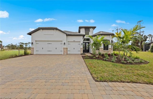2004 Don Benito WAY, Naples, FL 34120