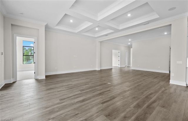 2004 Don Benito WAY, Naples, FL 34120