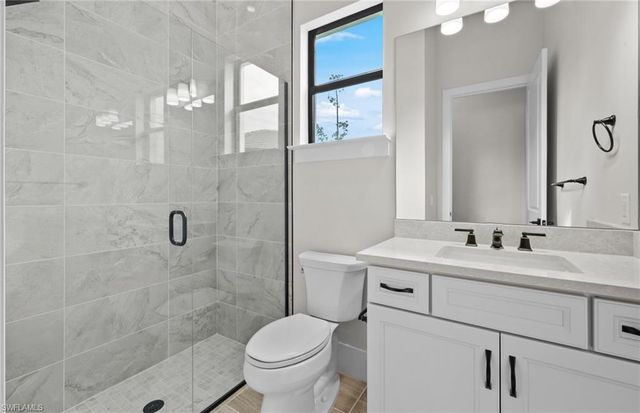 2004 Don Benito WAY, Naples, FL 34120