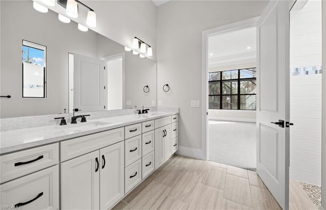 2004 Don Benito WAY, Naples, FL 34120