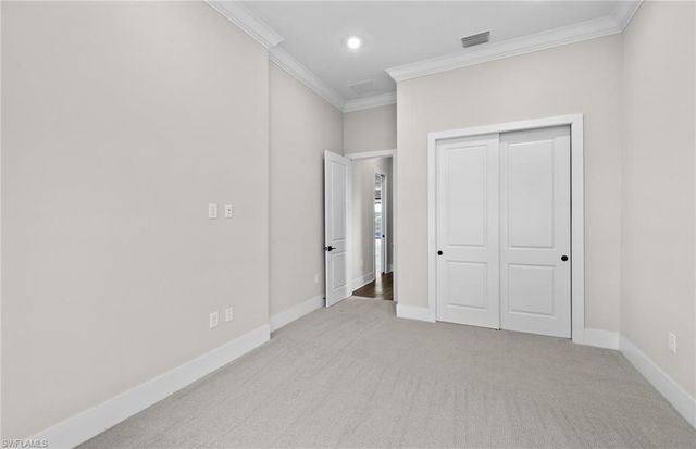 2004 Don Benito WAY, Naples, FL 34120