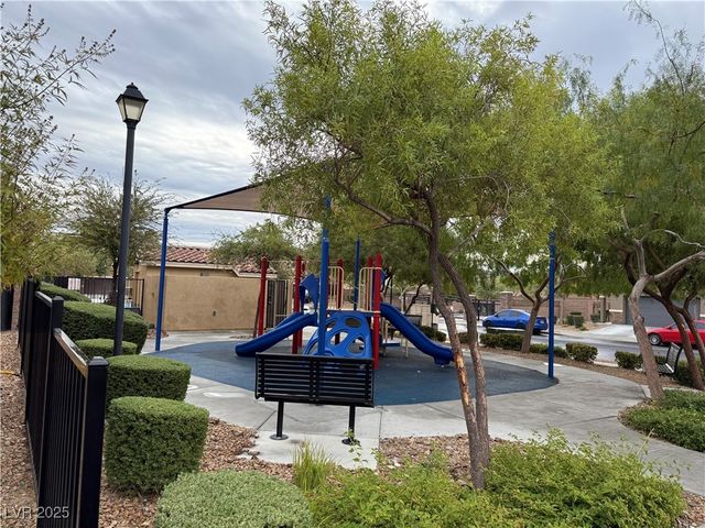 8938 Hull Bay Avenue, Las Vegas, NV 89149