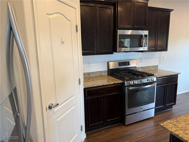 8938 Hull Bay Avenue, Las Vegas, NV 89149