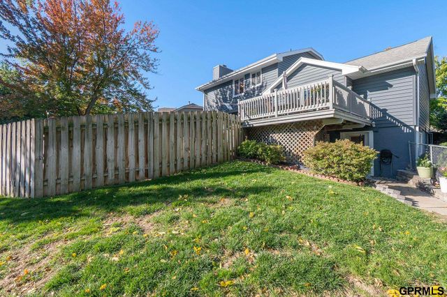 821 Juniper Circle, Papillion, NE 68046