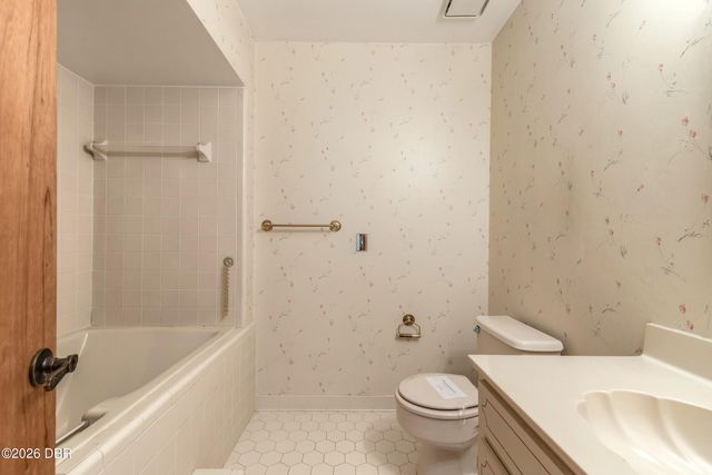 627 Ipswich Lane, Port Orange, FL 32127