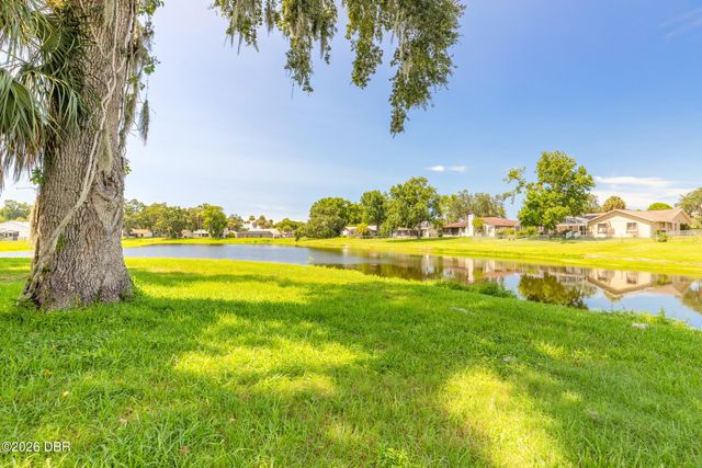 627 Ipswich Lane, Port Orange, FL 32127