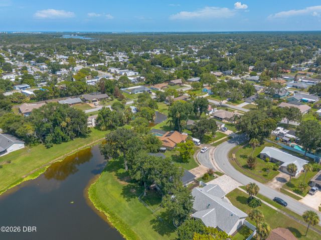 627 Ipswich Lane, Port Orange, FL 32127