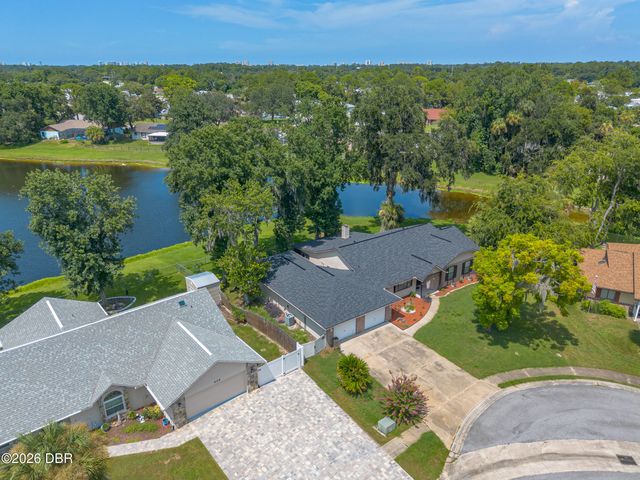 627 Ipswich Lane, Port Orange, FL 32127