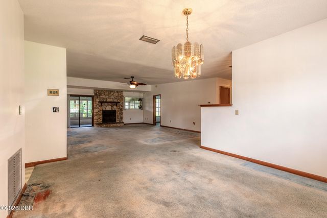 627 Ipswich Lane, Port Orange, FL 32127