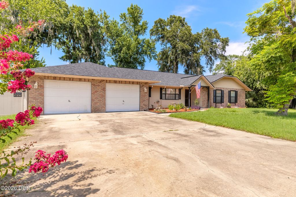 627 Ipswich Lane, Port Orange, FL 32127