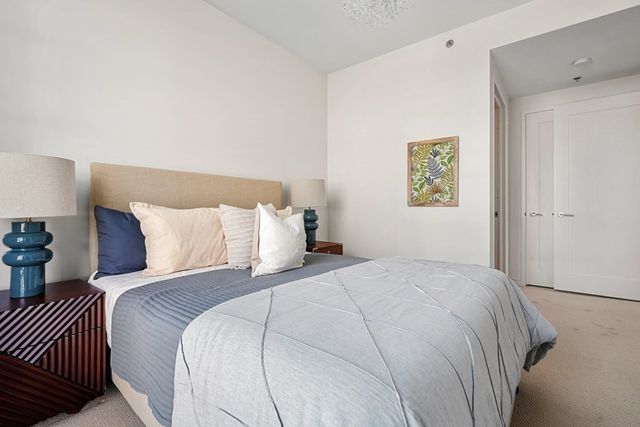 580 Washington St PH3, Boston, MA 02111