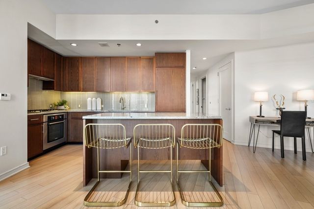 580 Washington St PH3, Boston, MA 02111