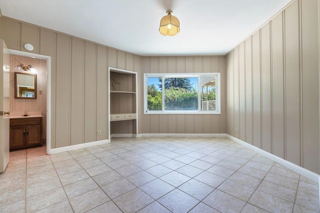 1216 E Pico Avenue, Fresno, CA 93704