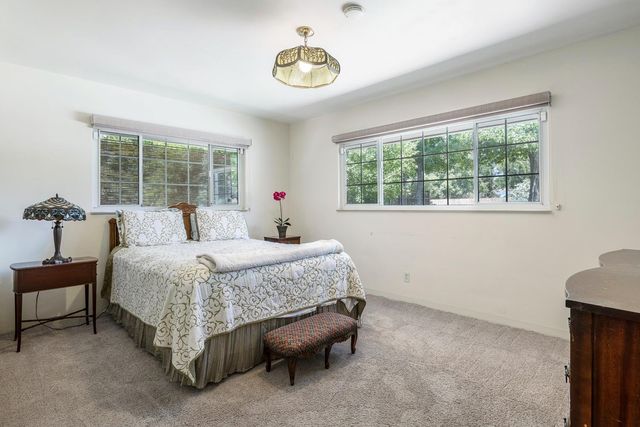 1216 E Pico Avenue, Fresno, CA 93704