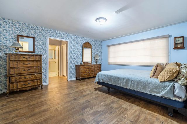 1216 E Pico Avenue, Fresno, CA 93704