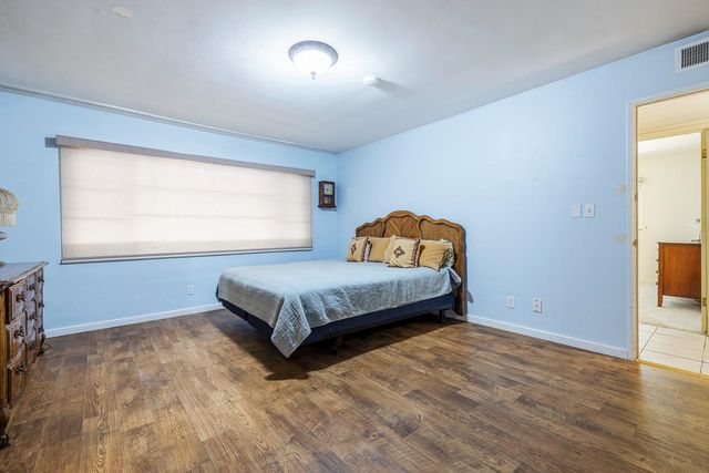 1216 E Pico Avenue, Fresno, CA 93704