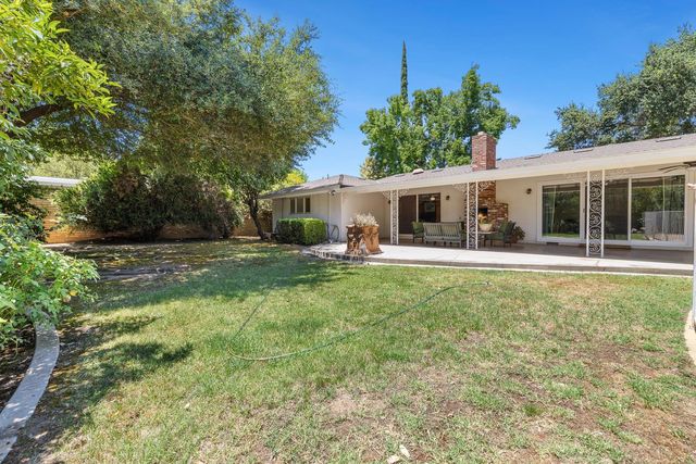 1216 E Pico Avenue, Fresno, CA 93704