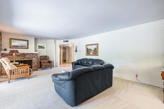 1216 E Pico Avenue, Fresno, CA 93704