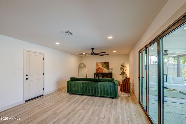 218 E CAIRO Drive, Tempe, AZ 85282