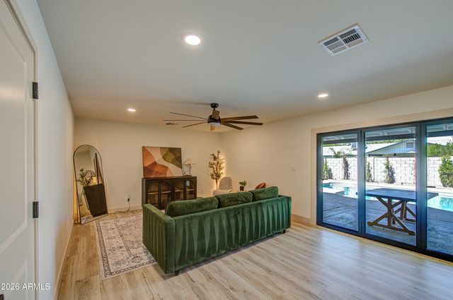 218 E CAIRO Drive, Tempe, AZ 85282