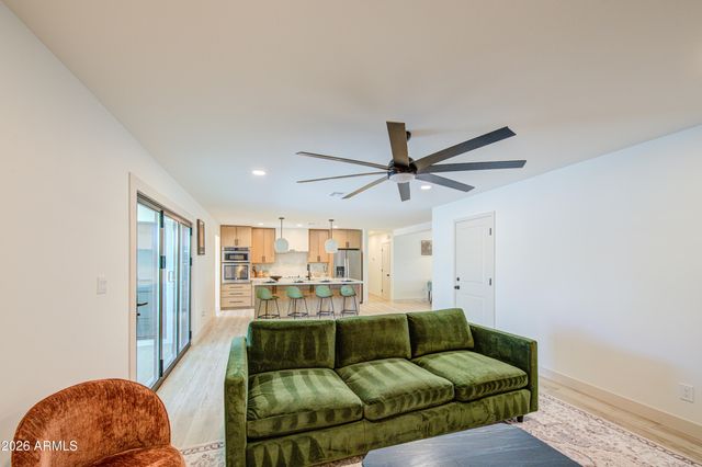 218 E CAIRO Drive, Tempe, AZ 85282