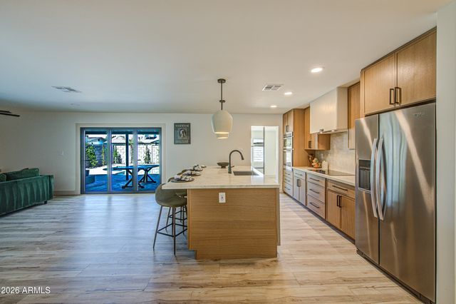 218 E CAIRO Drive, Tempe, AZ 85282
