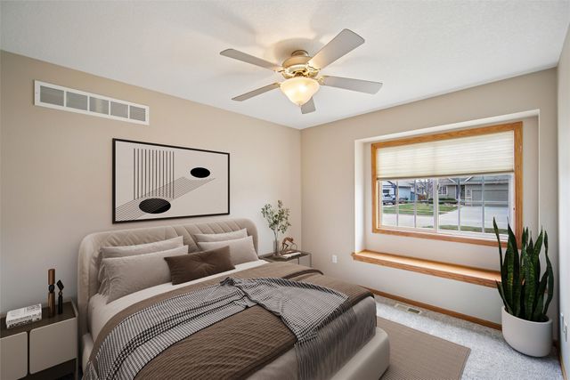 908 14th Street SE, Bondurant, IA 50035