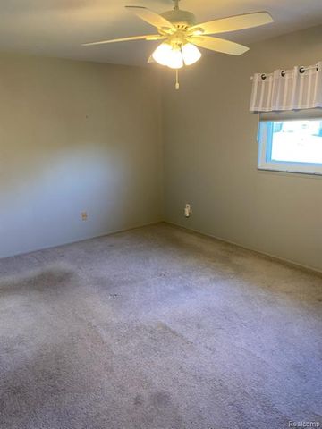 20404 Birch Meadow Drive, Clinton Township, MI 48036
