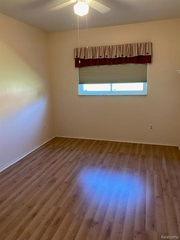 20404 Birch Meadow Drive, Clinton Township, MI 48036