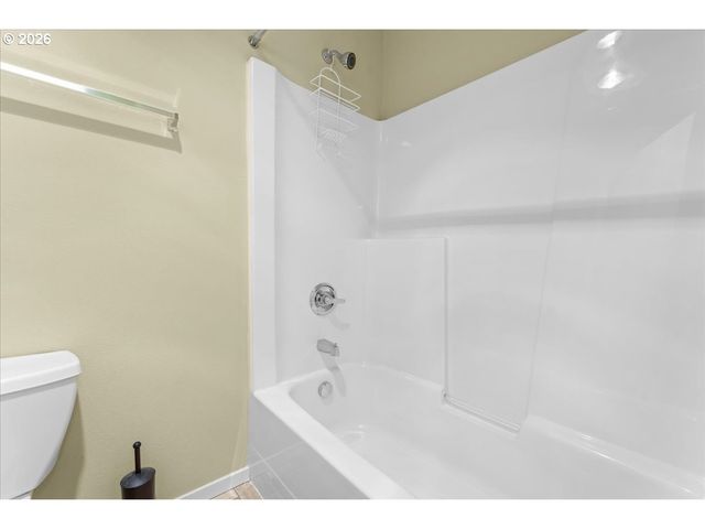 7534 N BURLINGTON Ave, Portland, OR 97203