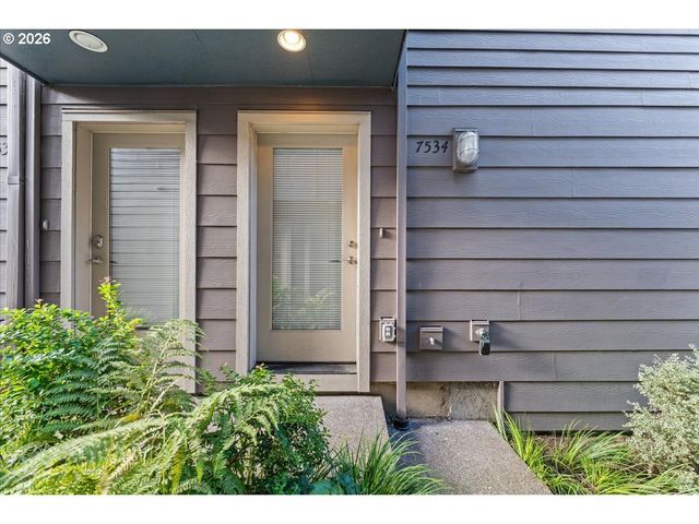 7534 N BURLINGTON Ave, Portland, OR 97203